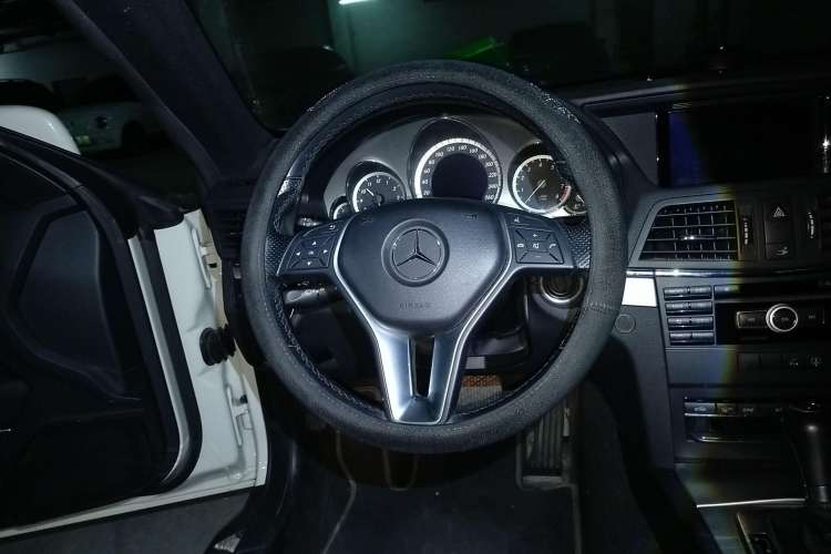 Used Mercedes-Benz E-Class 2011 E 260 CGI Coupe Steering Wheel