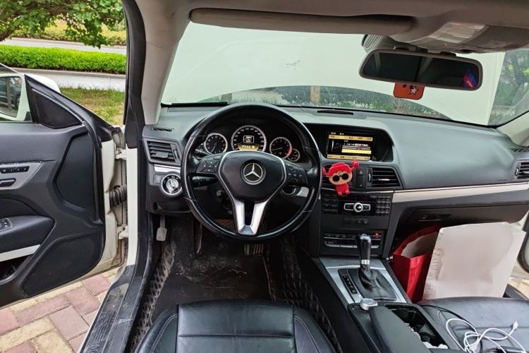 Used Mercedes-Benz E-Class 2011 E 260 CGI Coupe Steering Wheel
