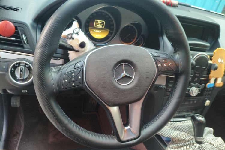 Used Mercedes-Benz E-Class 2011 E 260 CGI Coupe Steering Wheel