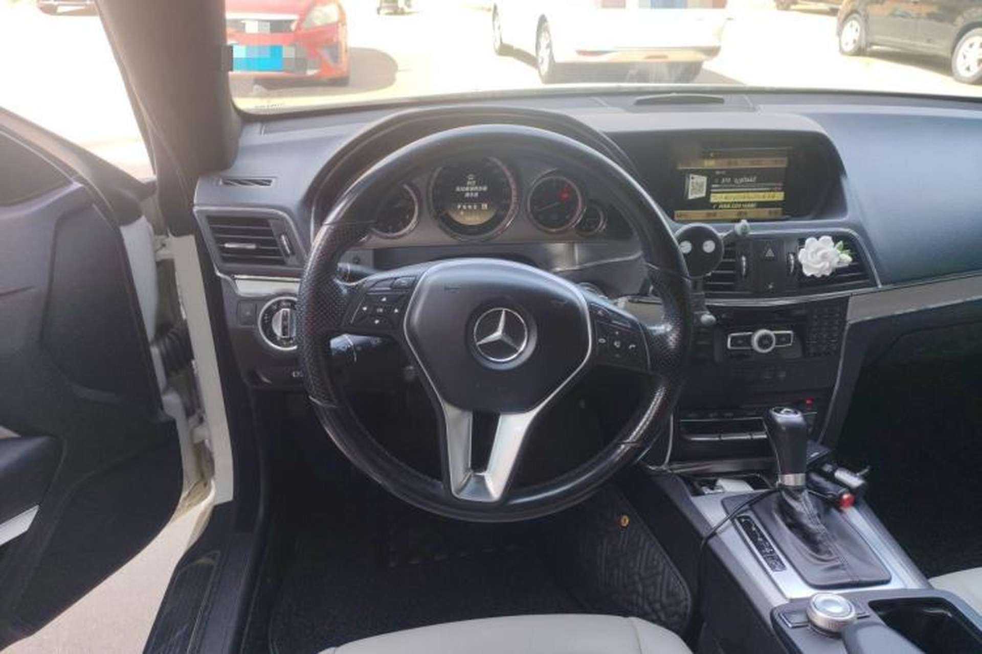 Used Mercedes-Benz E-Class 2011 E 260 CGI Coupe Steering Wheel