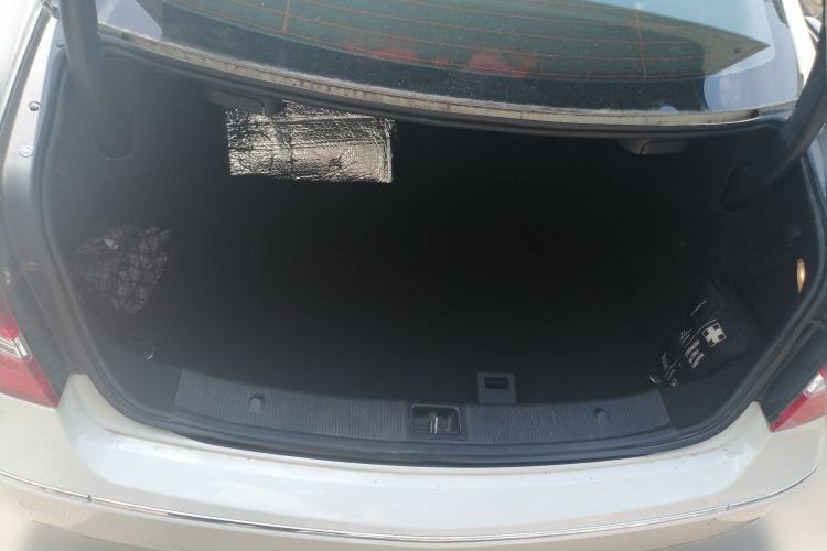 Used Mercedes-Benz E-Class 2011 E 260 CGI Coupe Trunk