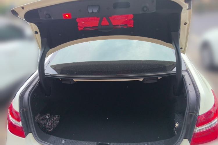 Used Mercedes-Benz E-Class 2011 E 260 CGI Coupe Trunk