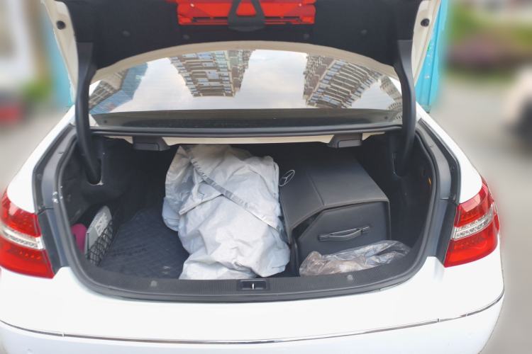 Used Mercedes-Benz E-Class 2011 E 260 CGI Coupe Trunk