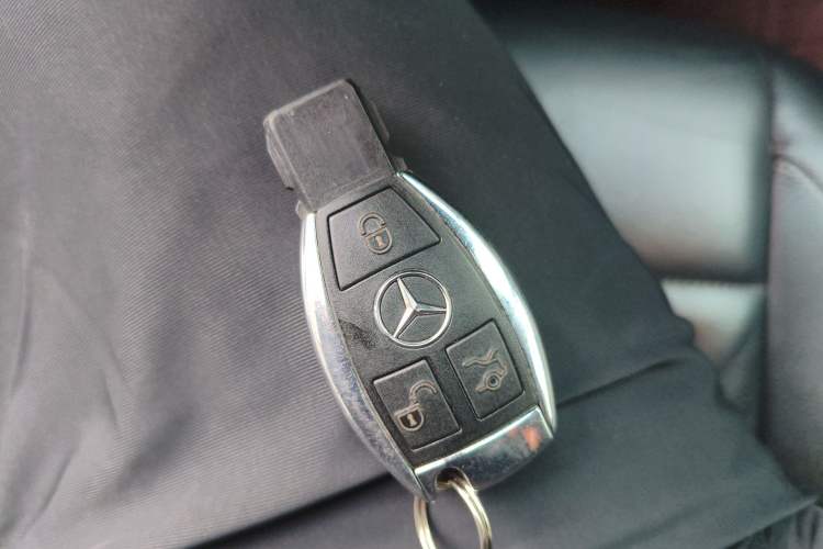 Used Mercedes-Benz E-Class 2011 E 260 CGI Coupe Vehicle Key