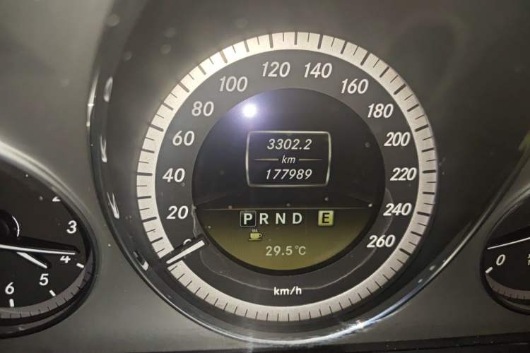Used Mercedes-Benz E-Class 2011 E 260 CGI Coupe Odometer Close Up
