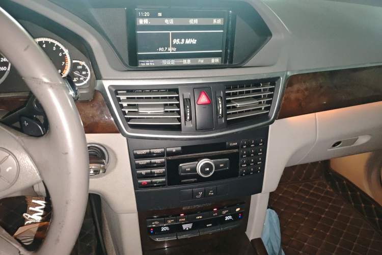 Used Mercedes-Benz E-Class 2012 E 200 L CGI Elegant Model Audio And AC Panel