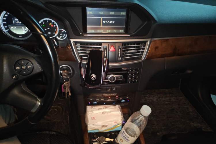 Used Mercedes-Benz E-Class 2012 E 200 L CGI Elegant Model Audio And AC Panel