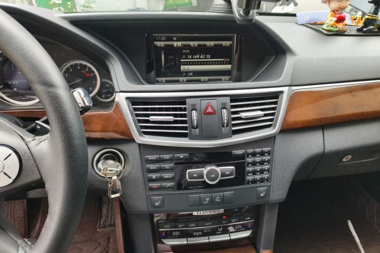 Used Mercedes-Benz E-Class 2012 E 300 L Elegant Model Audio And AC Panel