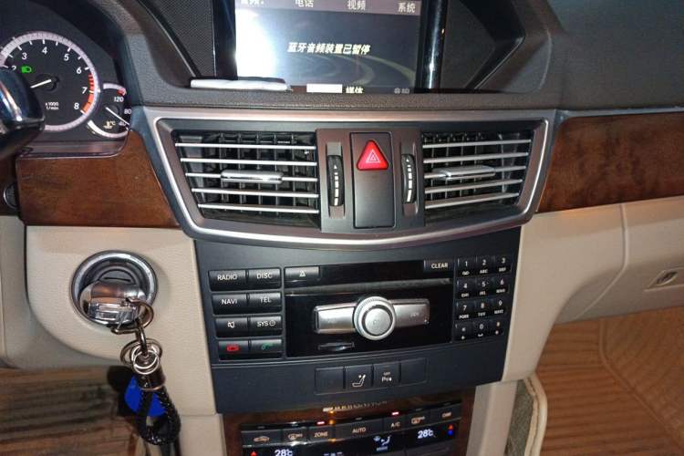Used Mercedes-Benz E-Class 2012 E 200 L CGI Elegant Model Audio And AC Panel