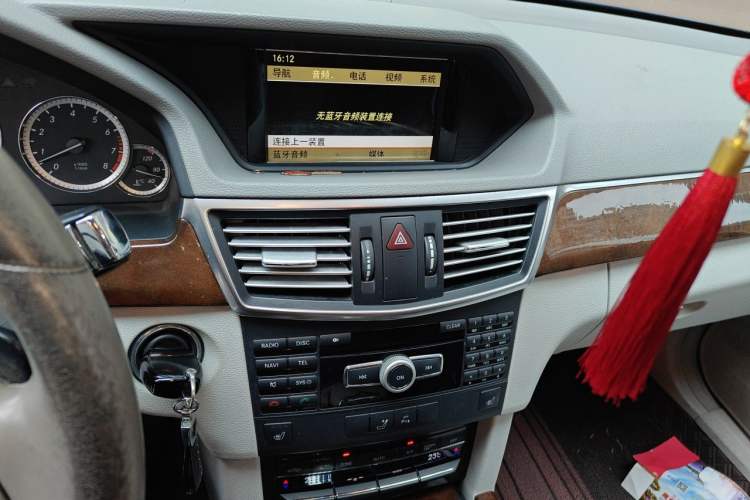 Used Mercedes-Benz E-Class 2012 E 300 L Elegant Model Audio And AC Panel
