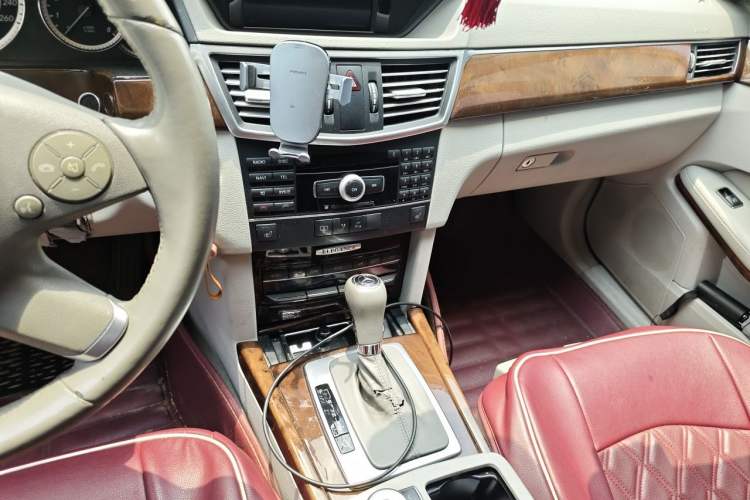 Used Mercedes-Benz E-Class 2012 E 200 L CGI Elegant Model Audio And AC Panel