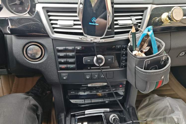 Used Mercedes-Benz E-Class  Audio And AC Panel