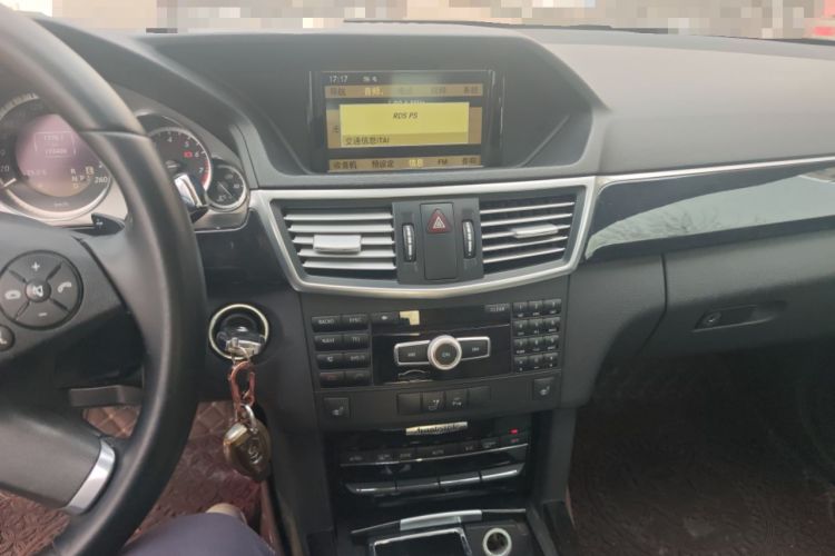 Used Mercedes-Benz E-Class 2012 E 260 L CGI Fashion Model Audio And AC Panel