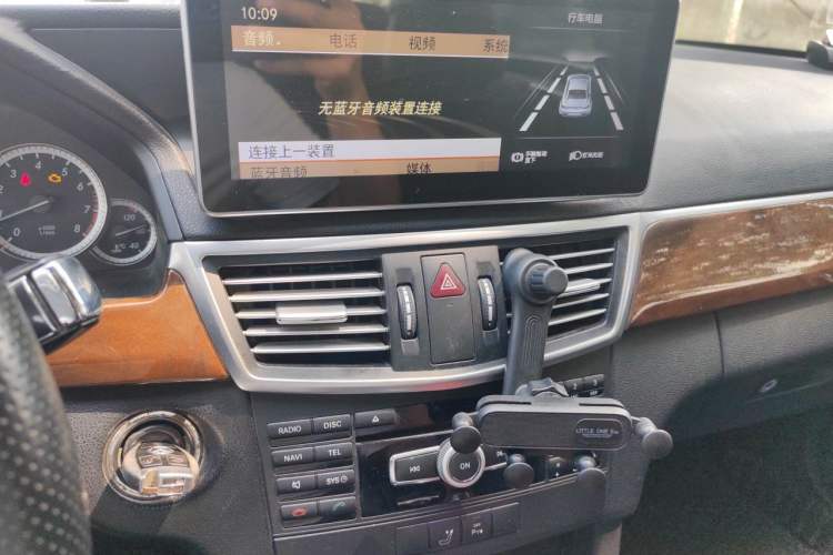 Used Mercedes-Benz E-Class 2012 E 200 L CGI Elegant Model Audio And AC Panel