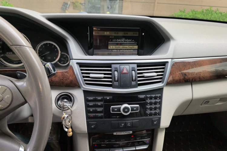 Used Mercedes-Benz E-Class 2012 E 300 L Elegant Model Audio And AC Panel