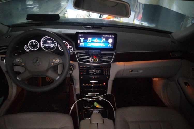 Used Mercedes-Benz E-Class 2012 E 300 L Elegant Model Center Console