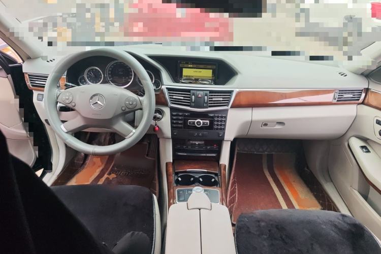 Used Mercedes-Benz E-Class 2012 E 300 L Elegant Model Center Console