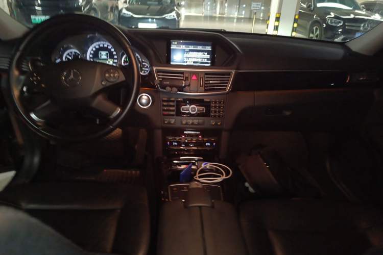 Used Mercedes-Benz E-Class 2012 E 300 L Stylish Luxury Model Center Console