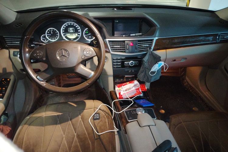 Used Mercedes-Benz E-Class 2012 E 200 L CGI Elegant Model Center Console