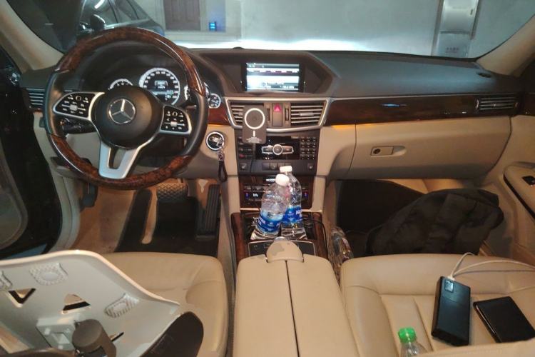 Used Mercedes-Benz E-Class 2012 E 300 L Elegant Model Center Console
