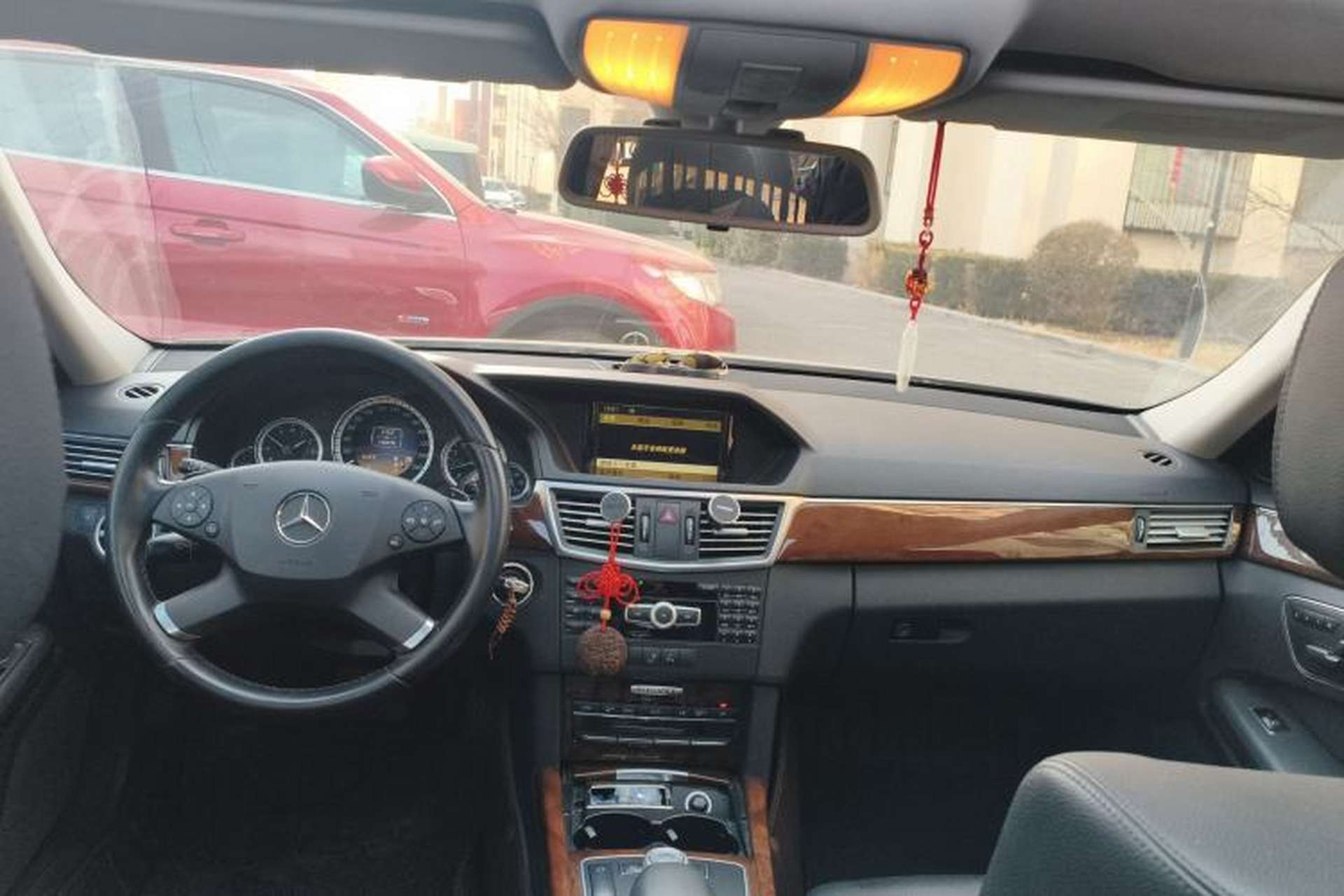 Used Mercedes-Benz E-Class 2012 E 200 L CGI Elegant Model Center Console