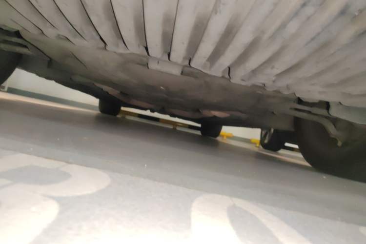 Used Mercedes-Benz E-Class 2012 E 300 L Fashion Model Chassis Front