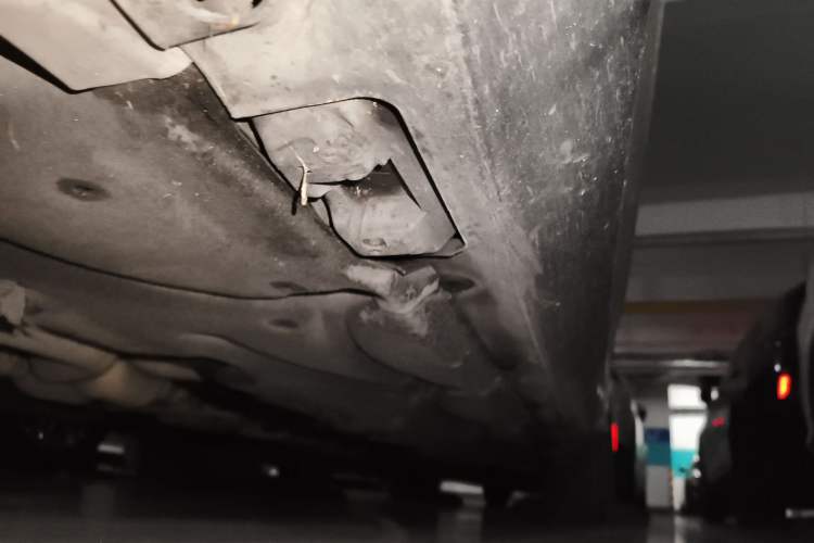 Used Mercedes-Benz E-Class 2012 E 300 L Elegant Model Chassis Front Left