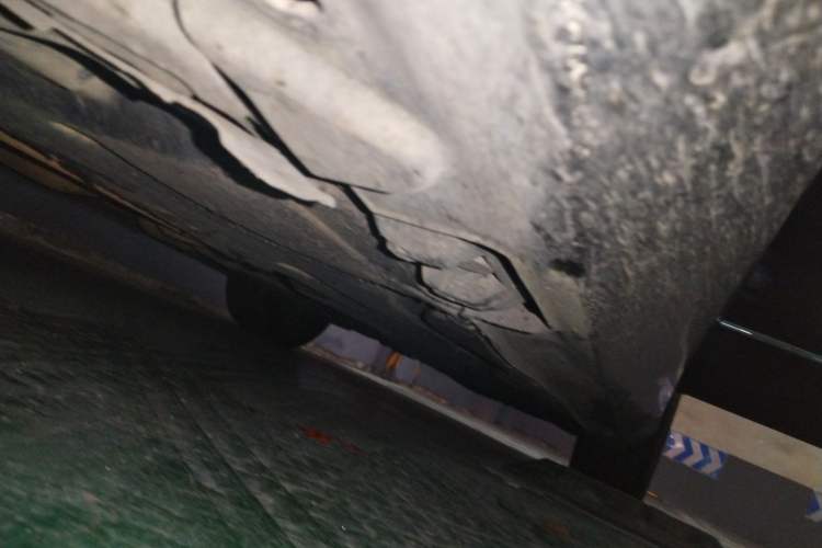 Used Mercedes-Benz E-Class 2012 E 300 L Elegant Model Chassis Front Left