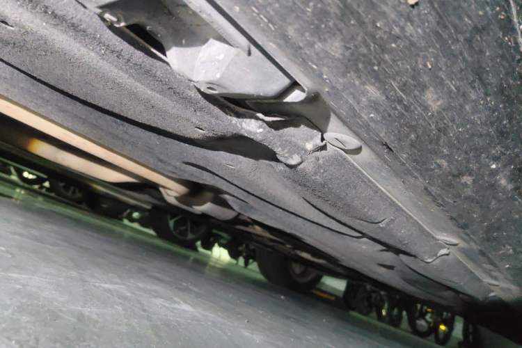Used Mercedes-Benz E-Class 2012 E 300 L Fashion Model Chassis Front Left
