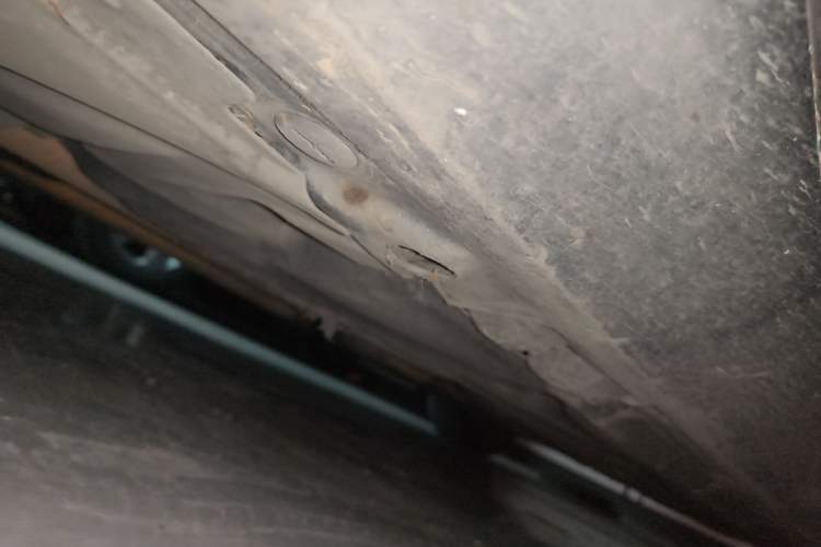 Used Mercedes-Benz E-Class 2012 E 300 L Elegant Model Chassis Front Left