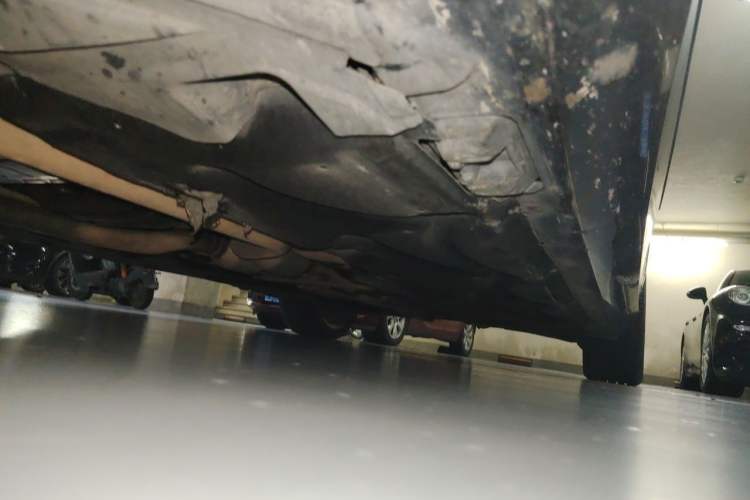 Used Mercedes-Benz E-Class 2012 E 300 L Elegant Model Chassis Front Left
