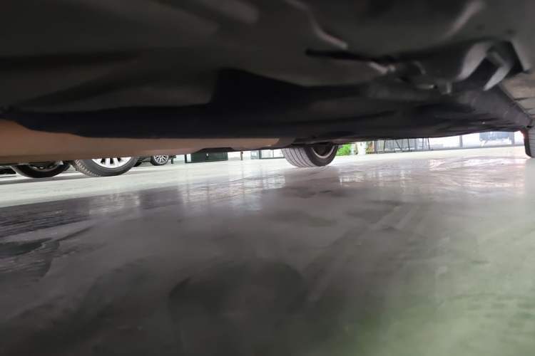 Used Mercedes-Benz E-Class 2012 E 300 L Fashion Model Chassis Front Left