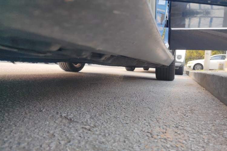 Used Mercedes-Benz E-Class 2012 E 300 L Elegant Model Chassis Front Left
