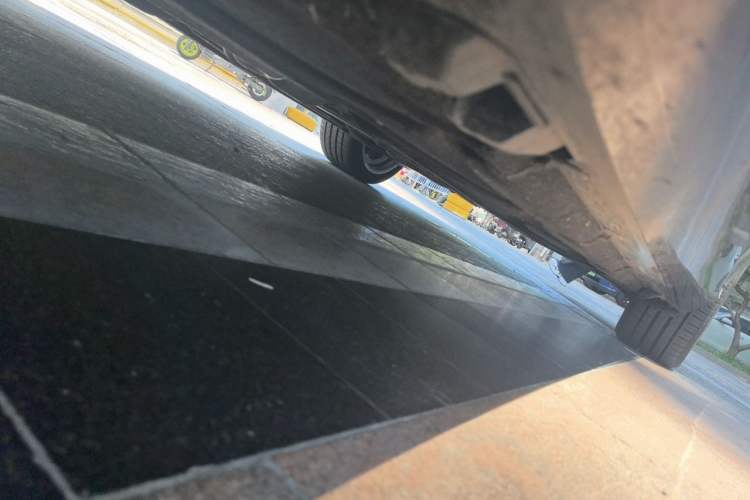 Used Mercedes-Benz E-Class 2012 E 300 L Elegant Model Chassis Front Left