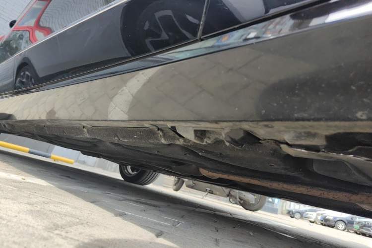 Used Mercedes-Benz E-Class 2012 E 260 L CGI Fashion Model Chassis Front Right