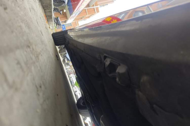 Used Mercedes-Benz E-Class 2012 E 260 L CGI Fashion Model Chassis Front Right