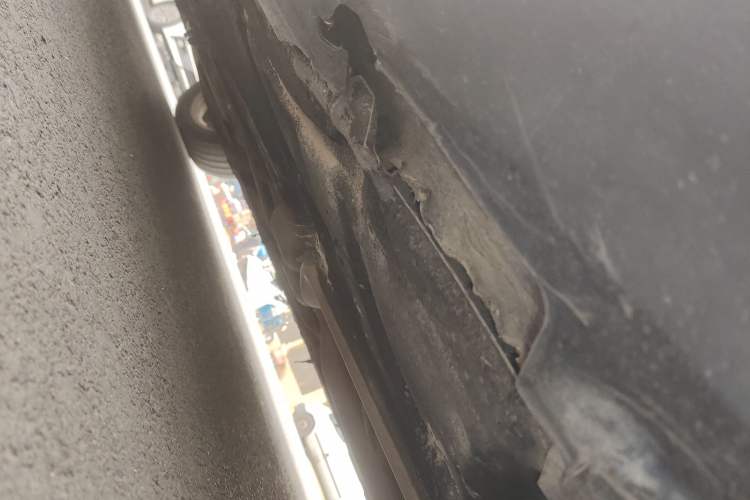 Used Mercedes-Benz E-Class 2012 E 300 L Elegant Model Chassis Front Right