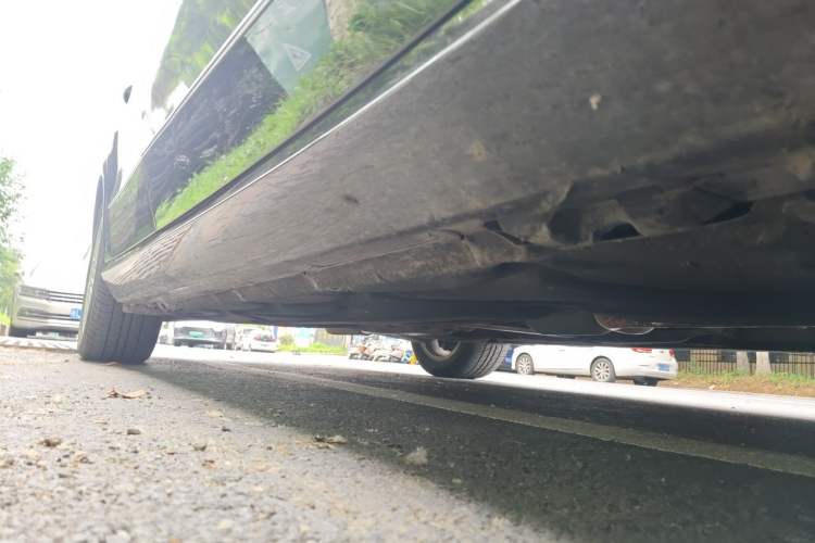 Used Mercedes-Benz E-Class 2012 E 200 L CGI Elegant Model Chassis Front Right