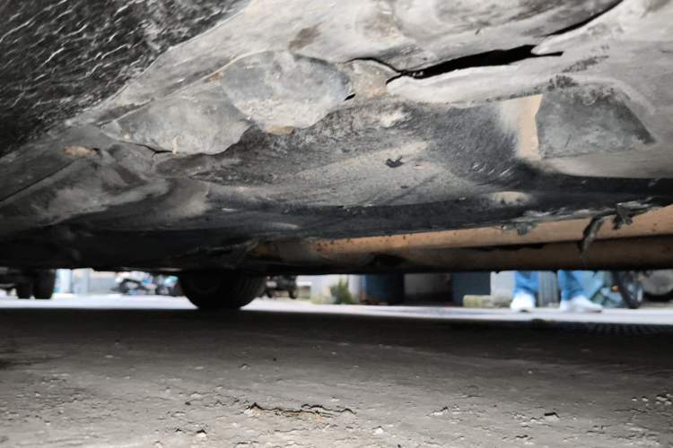 Used Mercedes-Benz E-Class 2012 E 300 L Elegant Model Chassis Front Right