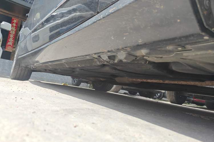 Used Mercedes-Benz E-Class 2012 E 200 L CGI Elegant Model Chassis Front Right
