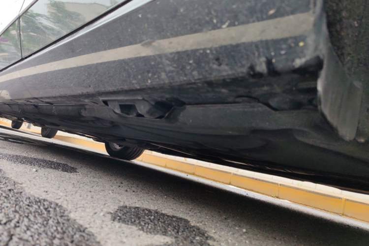 Used Mercedes-Benz E-Class 2012 E 300 L Elegant Model Chassis Rear Left