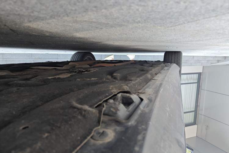 Used Mercedes-Benz E-Class 2012 E 300 L Fashion Model Chassis Rear Left