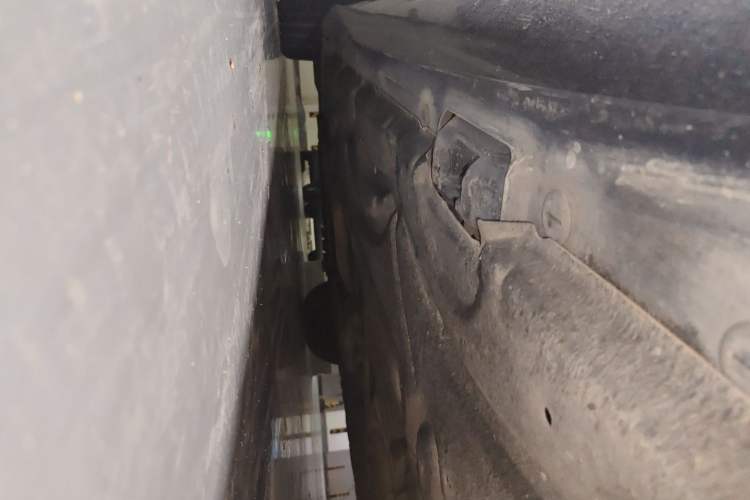 Used Mercedes-Benz E-Class 2012 E 300 L Elegant Model Chassis Rear Left