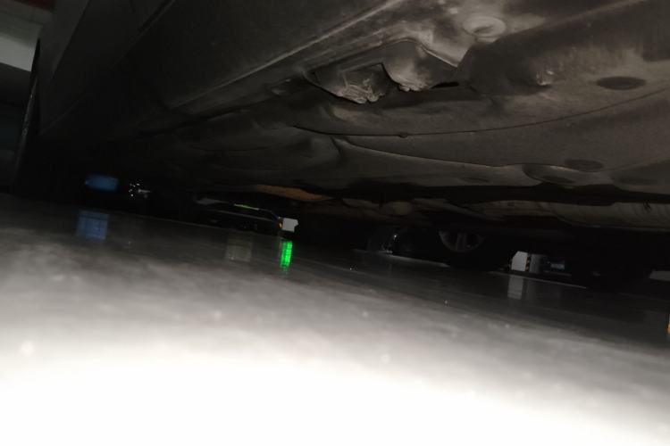 Used Mercedes-Benz E-Class 2012 E 300 L Elegant Model Chassis Rear Left