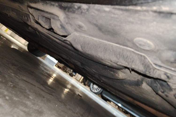Used Mercedes-Benz E-Class 2012 E 200 L CGI Elegant Model Chassis Rear Left
