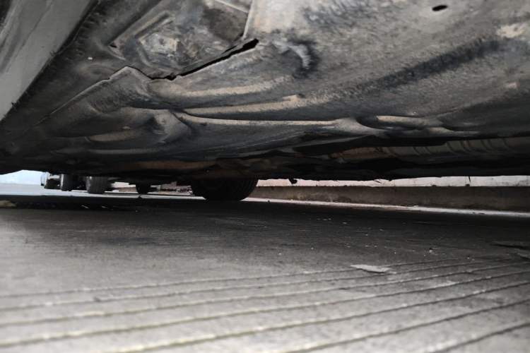 Used Mercedes-Benz E-Class 2012 E 300 L Elegant Model Chassis Rear Left