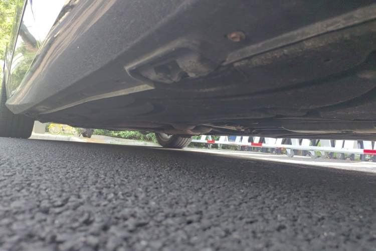 Used Mercedes-Benz E-Class 2012 E 300 L Elegant Model Chassis Rear Left