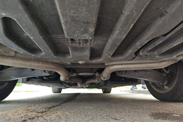 Used Mercedes-Benz E-Class  Chassis Rear