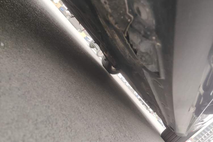 Used Mercedes-Benz E-Class 2012 E 300 L Elegant Model Chassis Rear Right