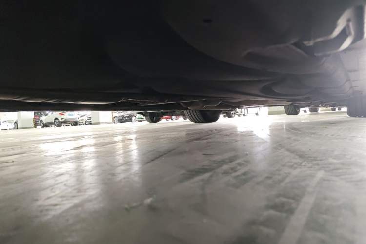 Used Mercedes-Benz E-Class 2012 E 300 L Fashion Model Chassis Rear Right